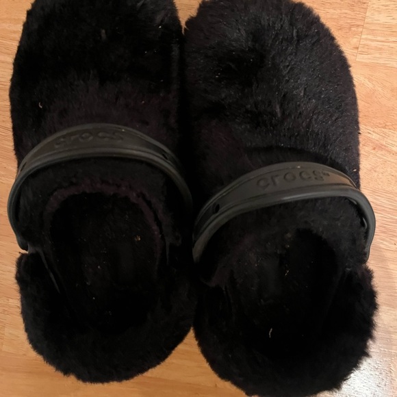 Pre- Loved Crocs Classic Fur Sure - Picture 5 of 7